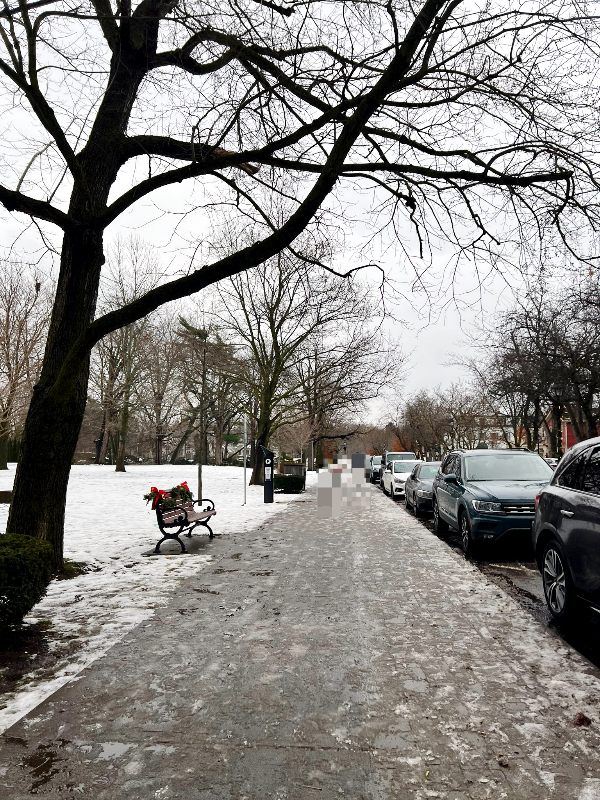 Snow-covered streets near Niagara Falls on arrival day at Niagara-on-the-lake