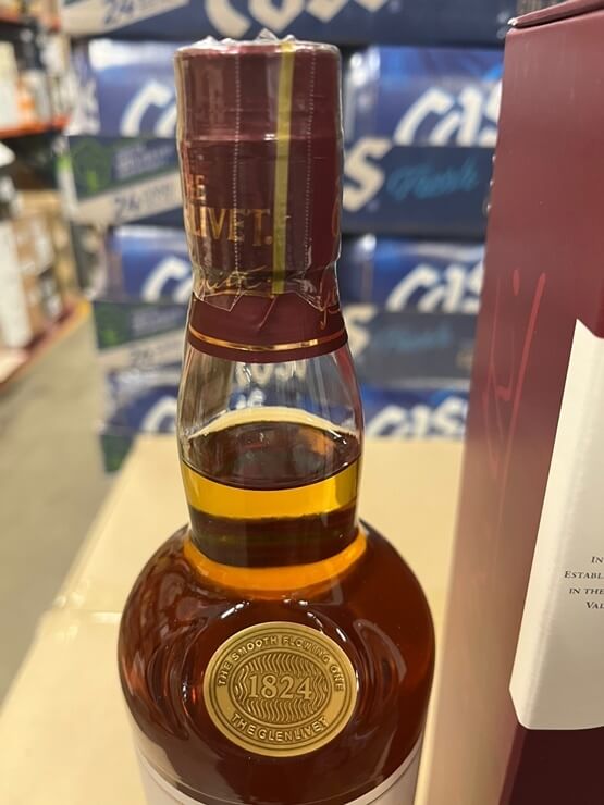 글렌리벳 15년 위스키 상단에 표시된 1824 마크