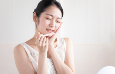 치실을 하면 잇몸이 아파