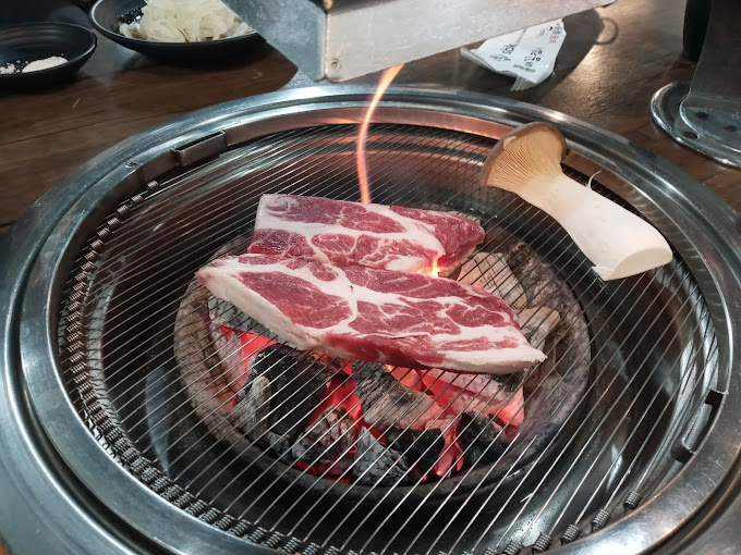 논현 영동시장 한우집 '배꼽집'