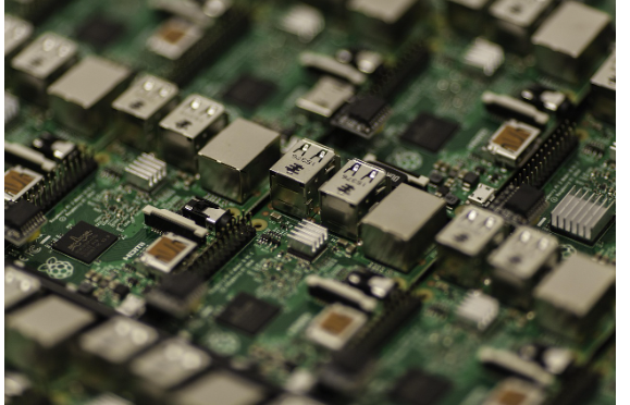 윈도우 사진 앱에서 이미지 크기 조정 기능을 사용하여 품질과 용량을 조절하는 화면