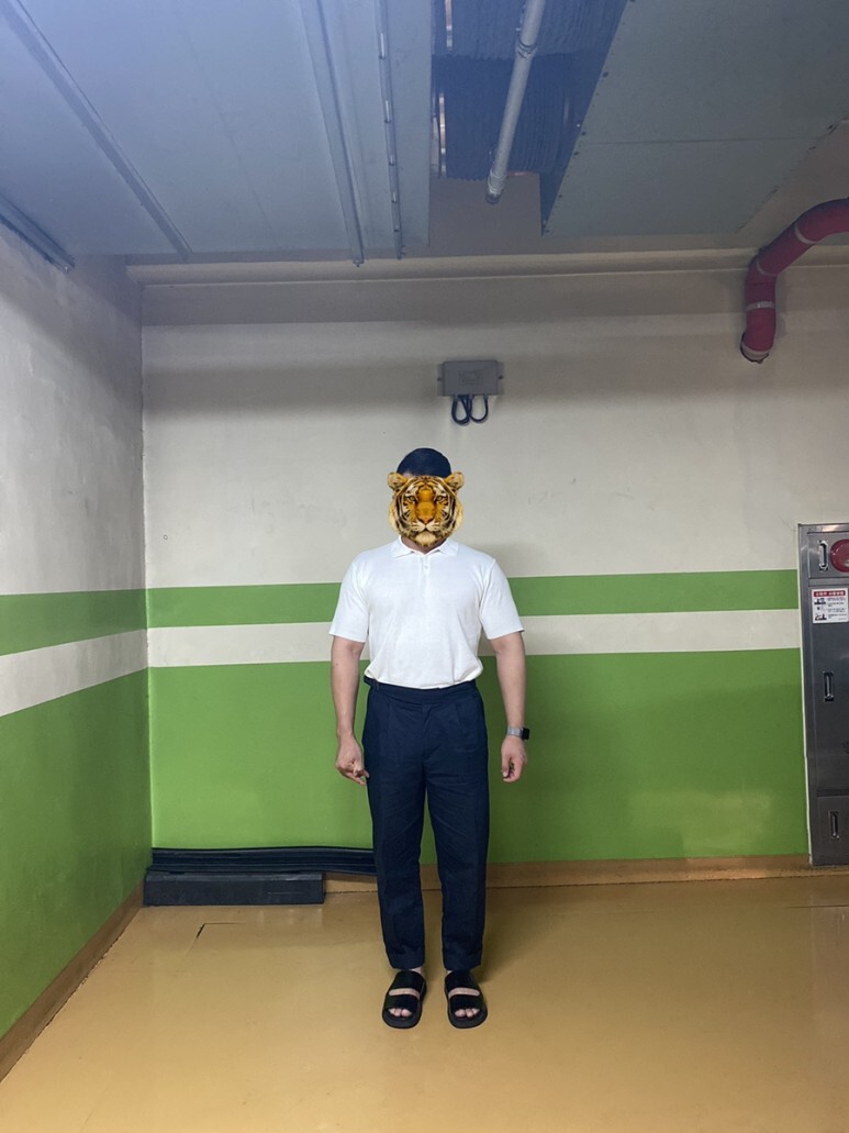 데일리 룩(오뭘입)_커스텀어클락 니트카라티, 비슬로우 구르카 팬츠 네이비, MMGL 샌들, 애플워치4, 꿀조합코디, OOTD