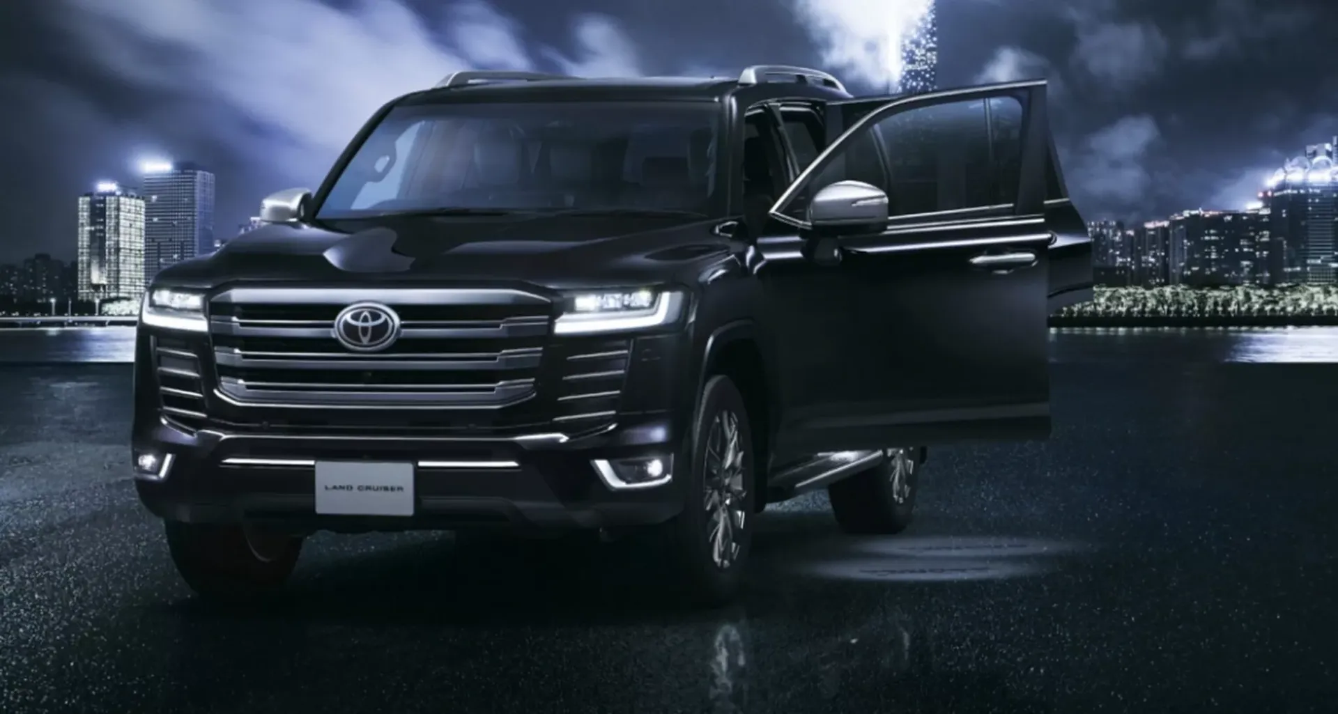 토요타 랜드크루저 300 이미지