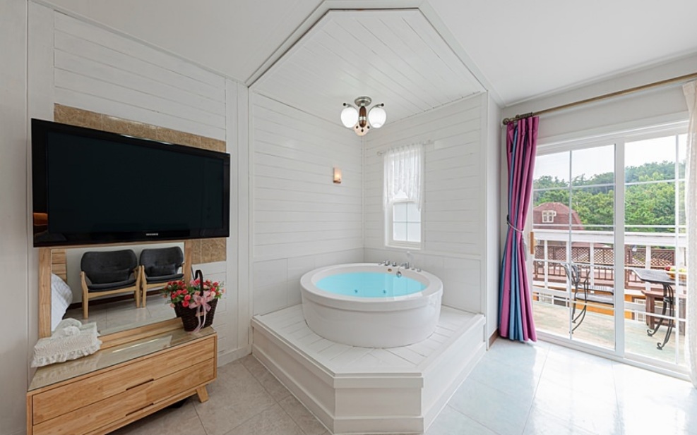 아이리스 펜션 아로마 스파