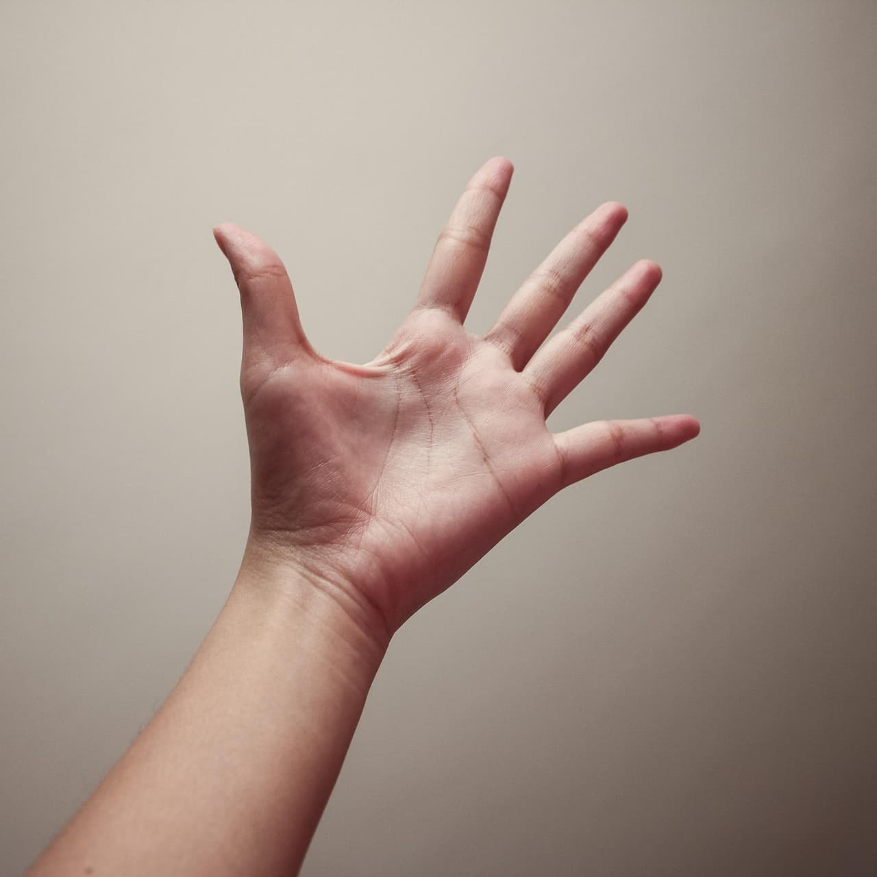 한포진 원인과 초기증상&amp;#44; 재발 막는 생활 관리법 총정리