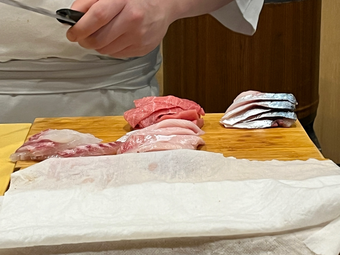 초밥 준비하시는 쉐프님 2