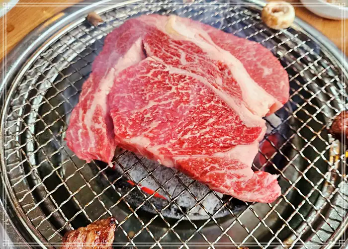 강원 홍천 맛집 농장직영 한우 정육식당, 투뿔 숯불 구이