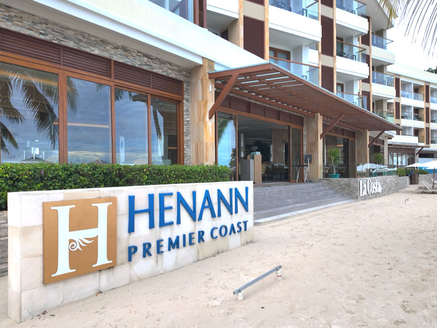 헤난 프리미어 코스트 리조트 라코스타 식당