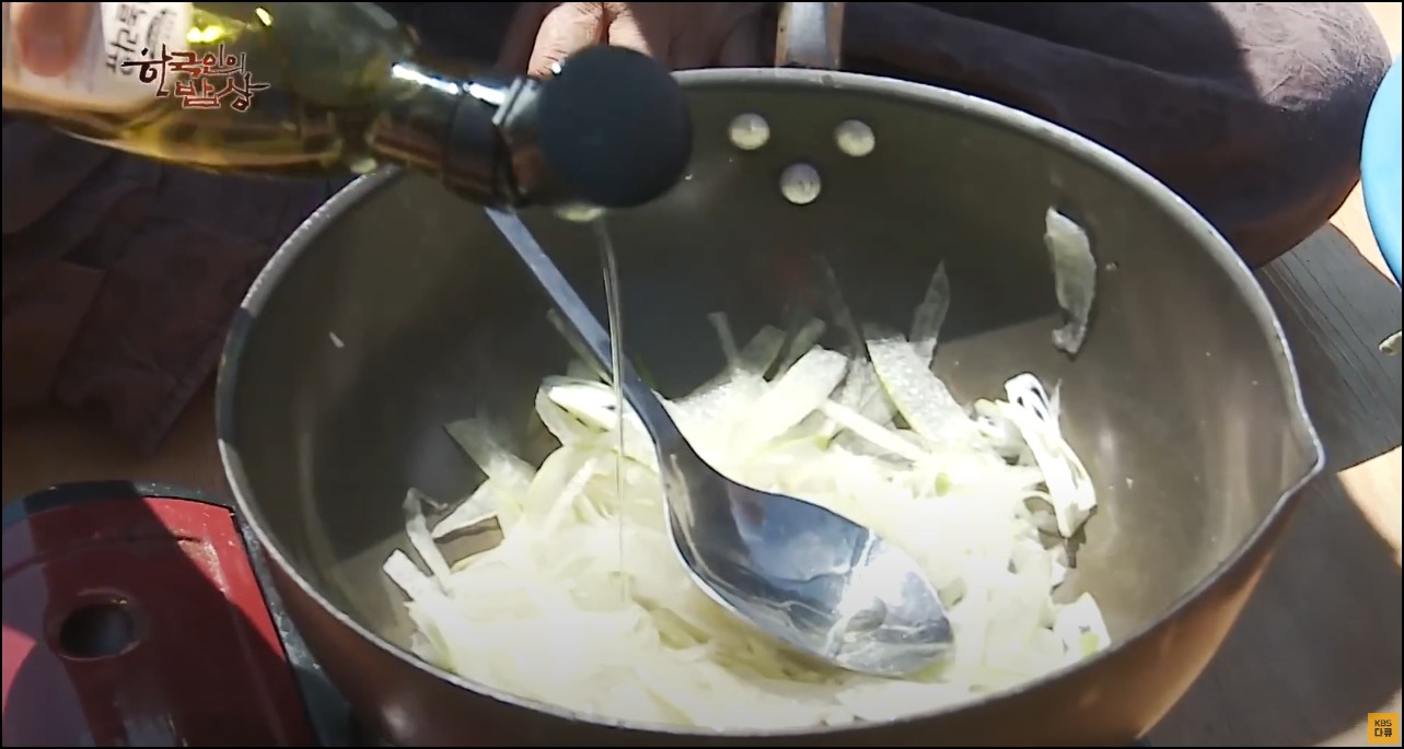 수박껍질 들깨볶음
수박껍질 요리