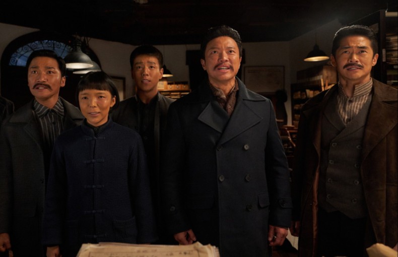 한국 영화 영웅 속 주인공들 사진