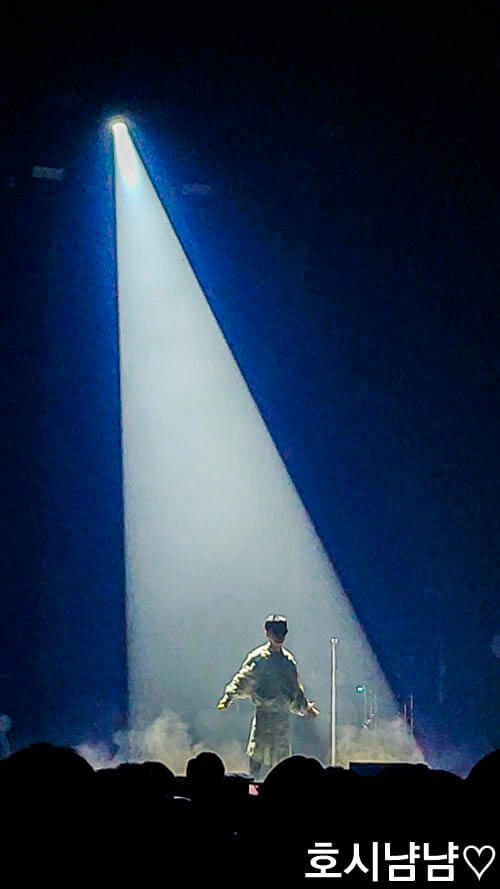 서울 이승환 콘서트 무대 위에서 열창하는 이승환