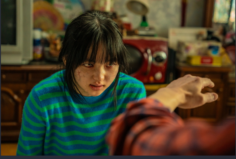 좀비딸 수아 캐릭터