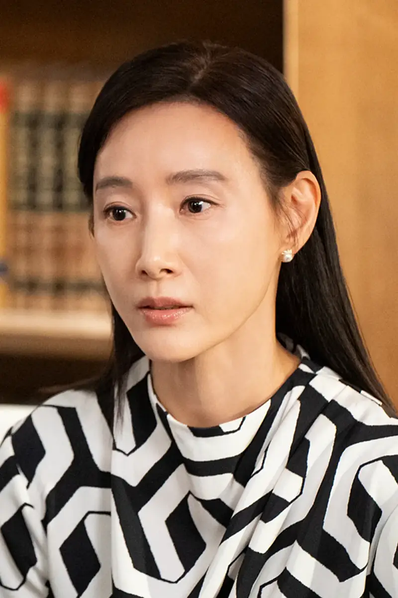 드라마 보물섬에서 지영수 역을 맡은 도지원