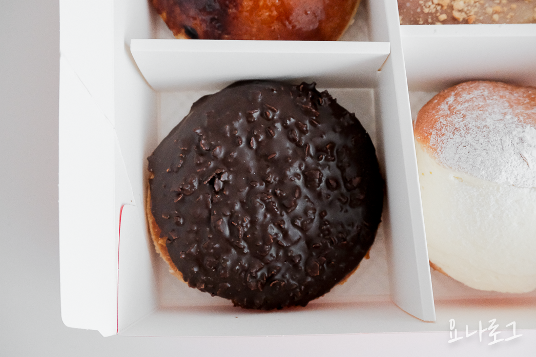 도넛맛집 도넛드로잉 드로잉도넛 판교도넛 미금도넛 분당도넛 판교카페 판교카페추천 미금카페 미금카페추천 분당카페 분당카페추천 분당브런치 판교브런치 브런치카페추천 초코도넛 피넛도넛 라즈베리도넛 우유생크림도넛
