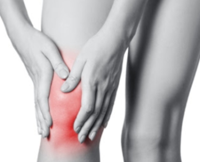 다양한 부위에서 발생하는 좌골신경통 통증 가운데 무릎에서 발생하는 통증을 표현한 이미지입니다.