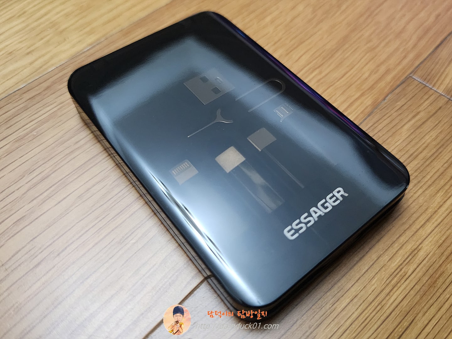 ESSAGER-4 in 1 케이블 어댑터 박스