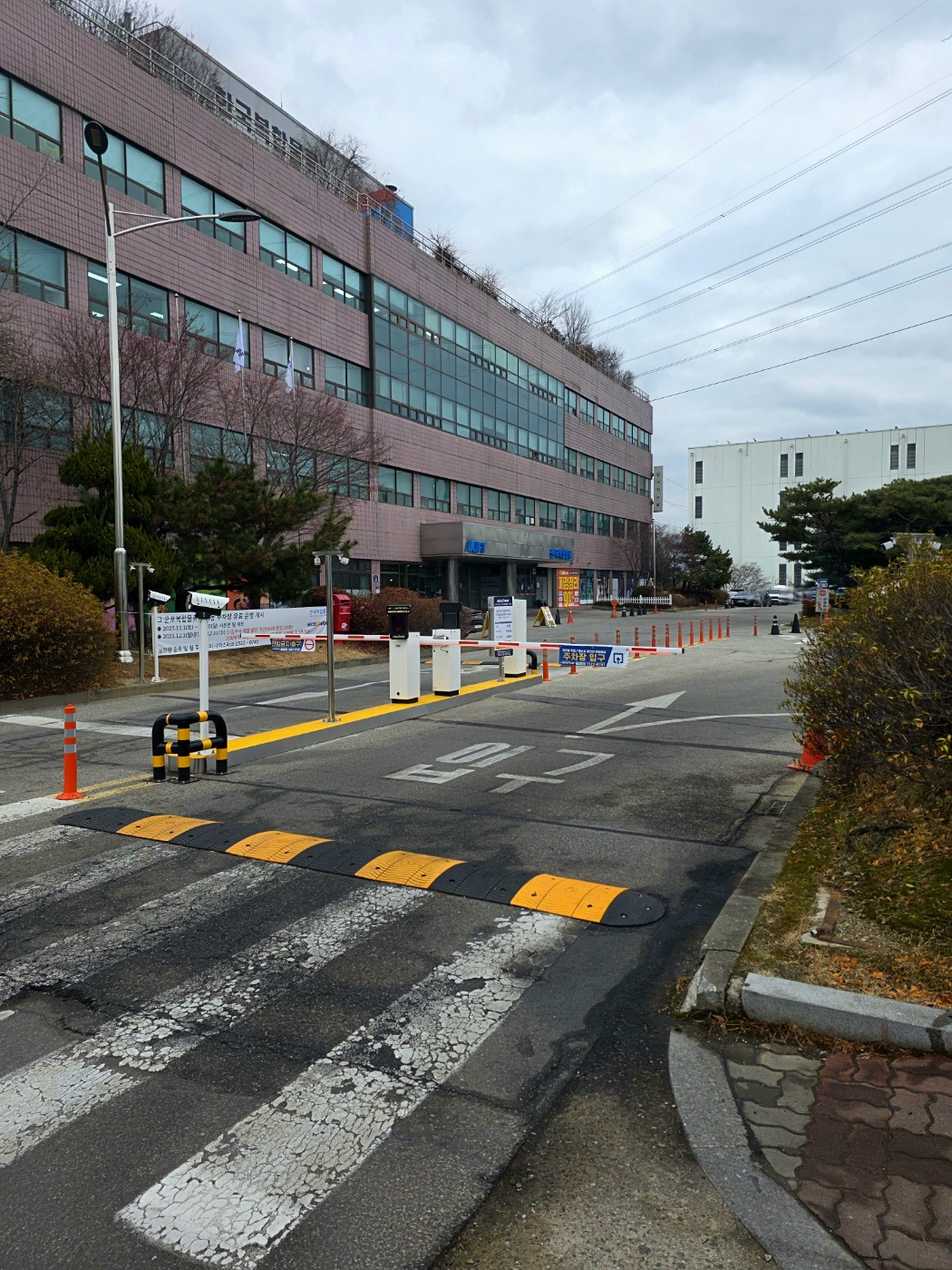 나이스파크는-무인주차사업을-선도합니다.