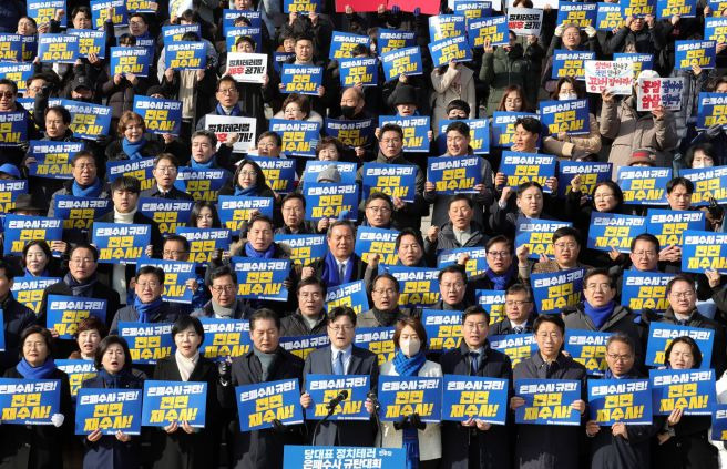 비상계엄 정치인 체포 관련 논란 조태용 국정원장