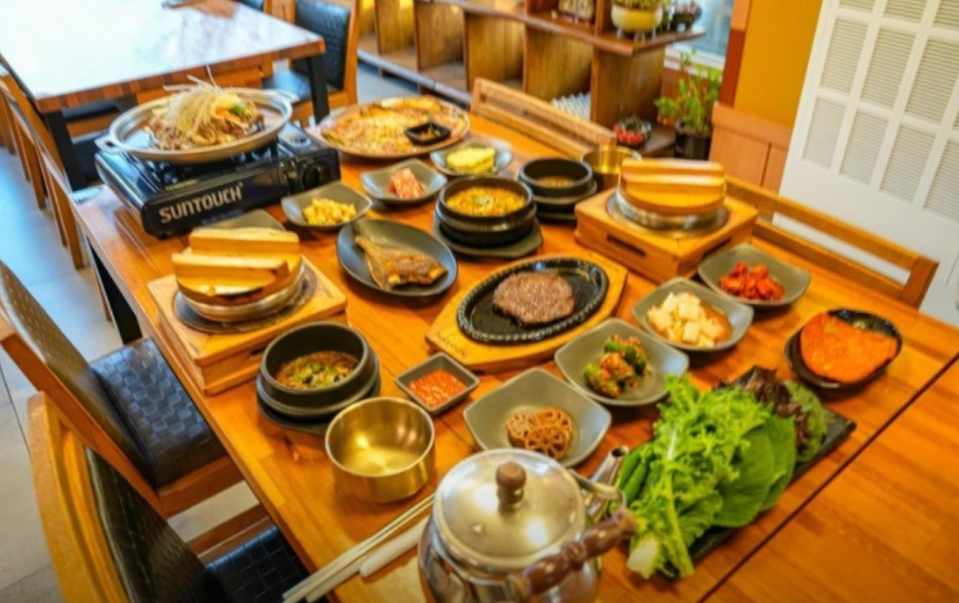 우렁솥밥정식