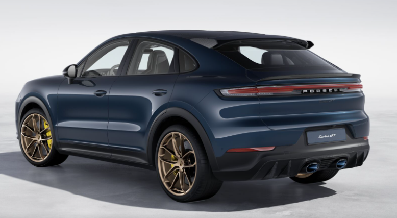 2024카이엔-후면