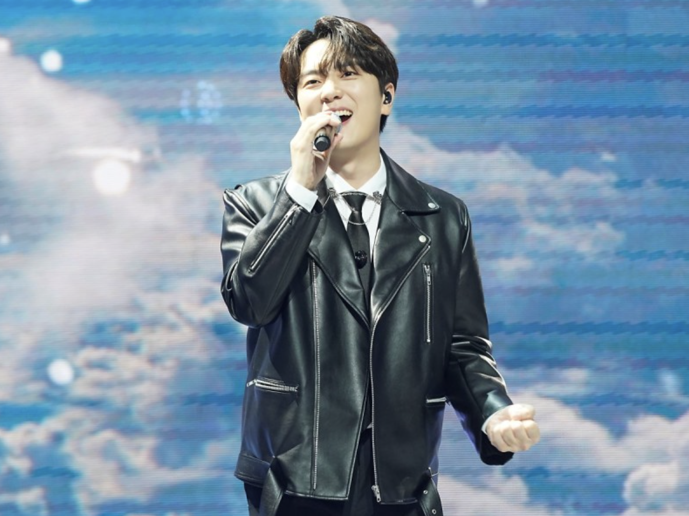 포레스텔라 고우림