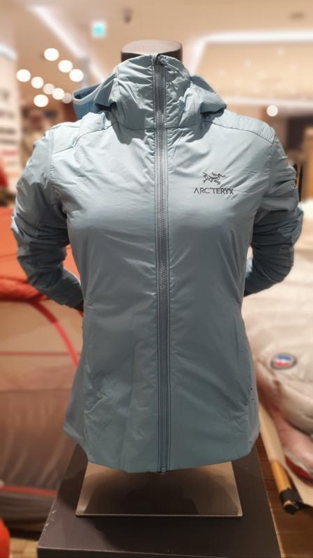 아크테릭스 아톰 후디 여성 AJNSWX6780