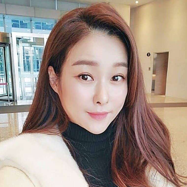 현영 나이 프로필