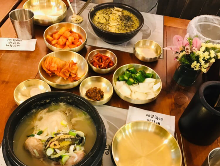 서울특별시 강남구 논현동 강남구청역 진전복삼계탕 전복죽 누룽지삼계탕
