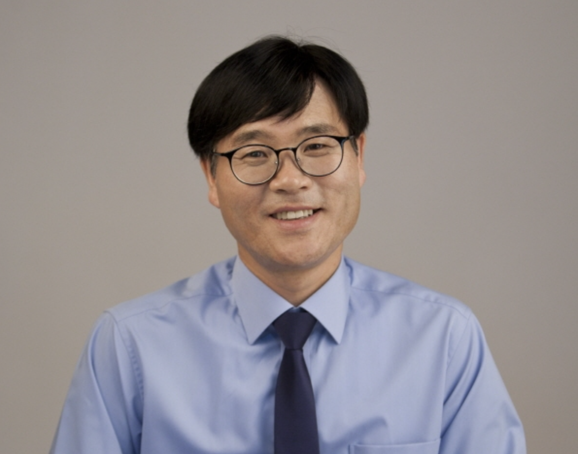 변광용 프로필