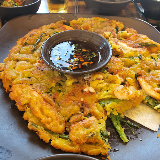 대부도 칼국수 명가 '대부객주'