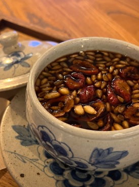 생생정보 믿고 떠나는 스타의 고장 가수 박남정 경남 함안 여행 코스 함안낙화놀이 무진정 식당 탐밀 카페두루고 함주공원