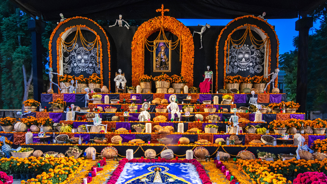 죽은 자의 날 (Dia de los Muertos): 삶과 죽음을 잇는 축제