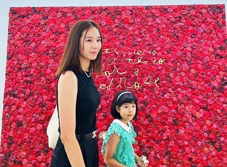 배우-이동건-조윤희-딸