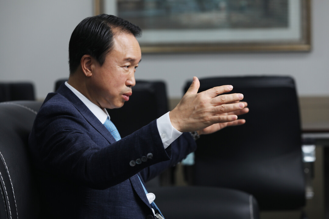 육광심 호텔 학교 이사장 프로필