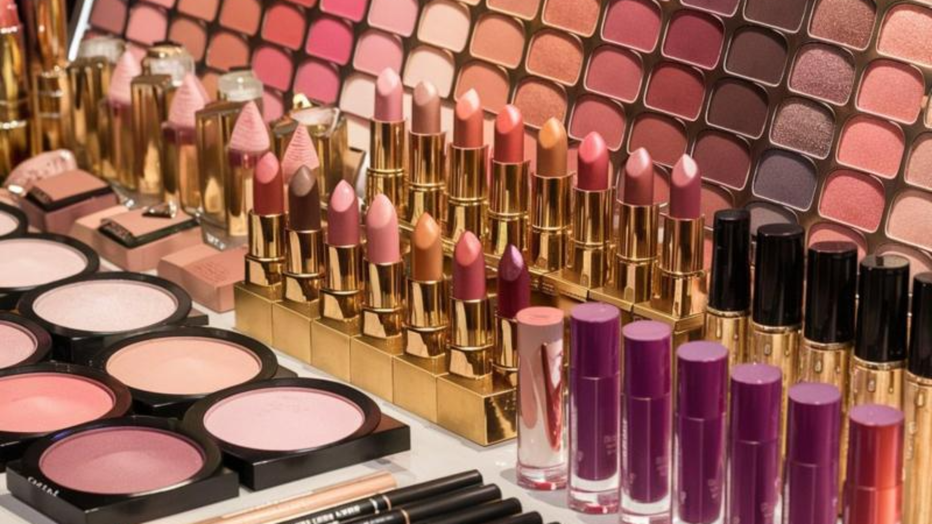 메이크업으로 전문성과 신뢰감을 전달하는 법