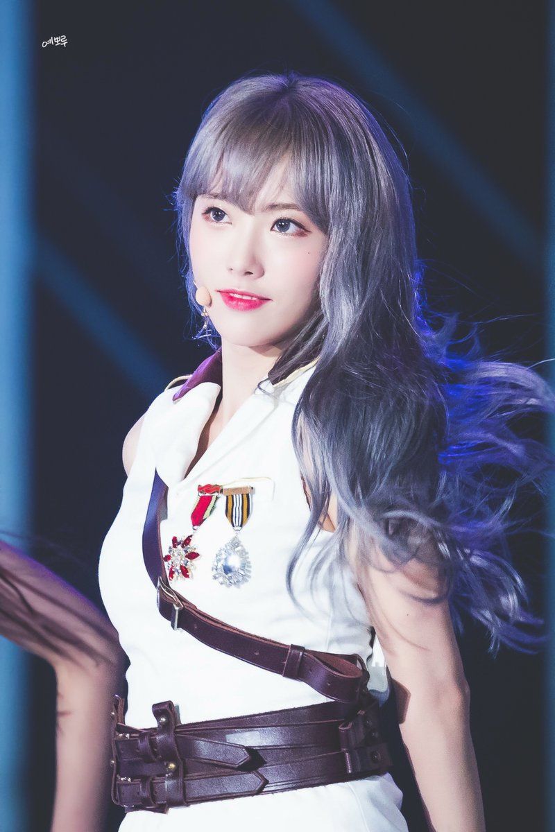 우주소녀 루다 인스타그램 사진 몸매