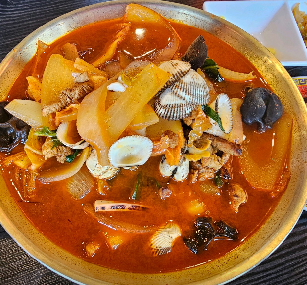 황금꼬짬 대표 메뉴