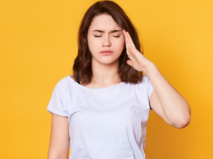 머리가 찌릿찌릿 아파요 원인/두통에 좋은 음식