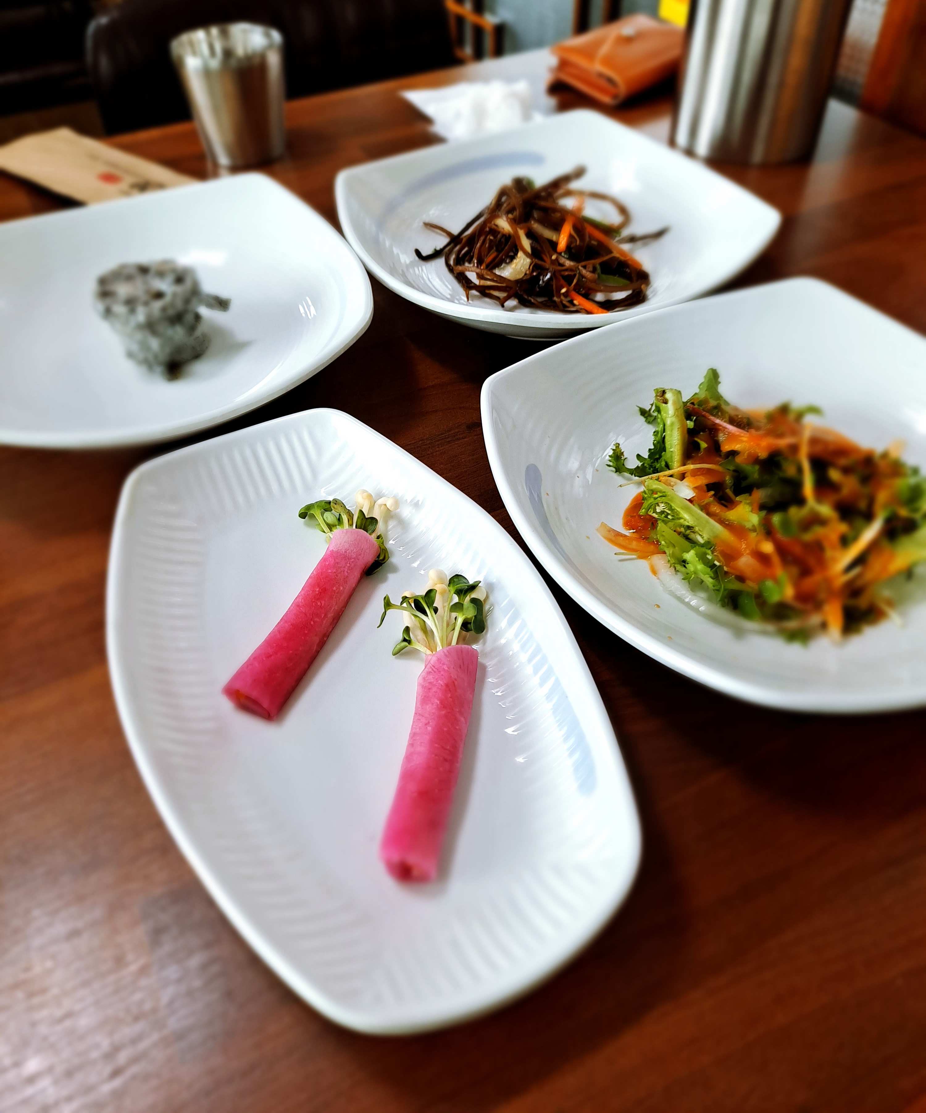 청설 식전 요리들