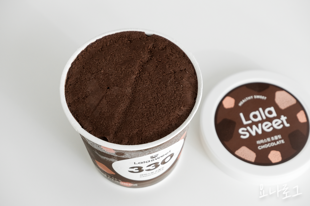 라라스윗 라라스윗초코바 라라스윗아이스크림 라라스윗초코아이스크림 저당아이스크림 저칼로리아이스크림 아이스크림추천 편의점신상 편의점아이스크림 편의점간식 초코아이스크림 다이어트간식 저칼로리식단 식단관리