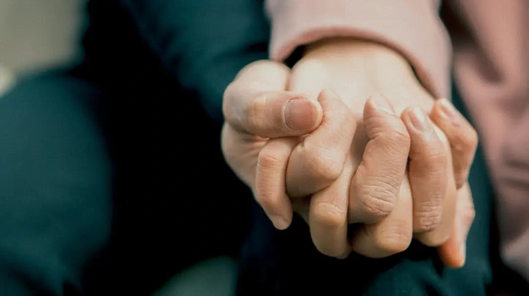 임플란트 나사 빠짐 대처법