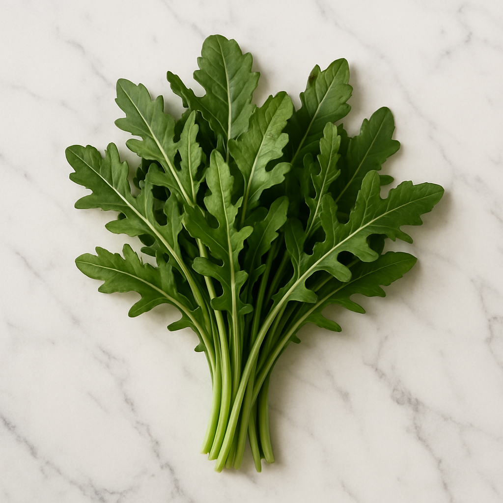 대리석 식탁 위에 올려진 루꼴라