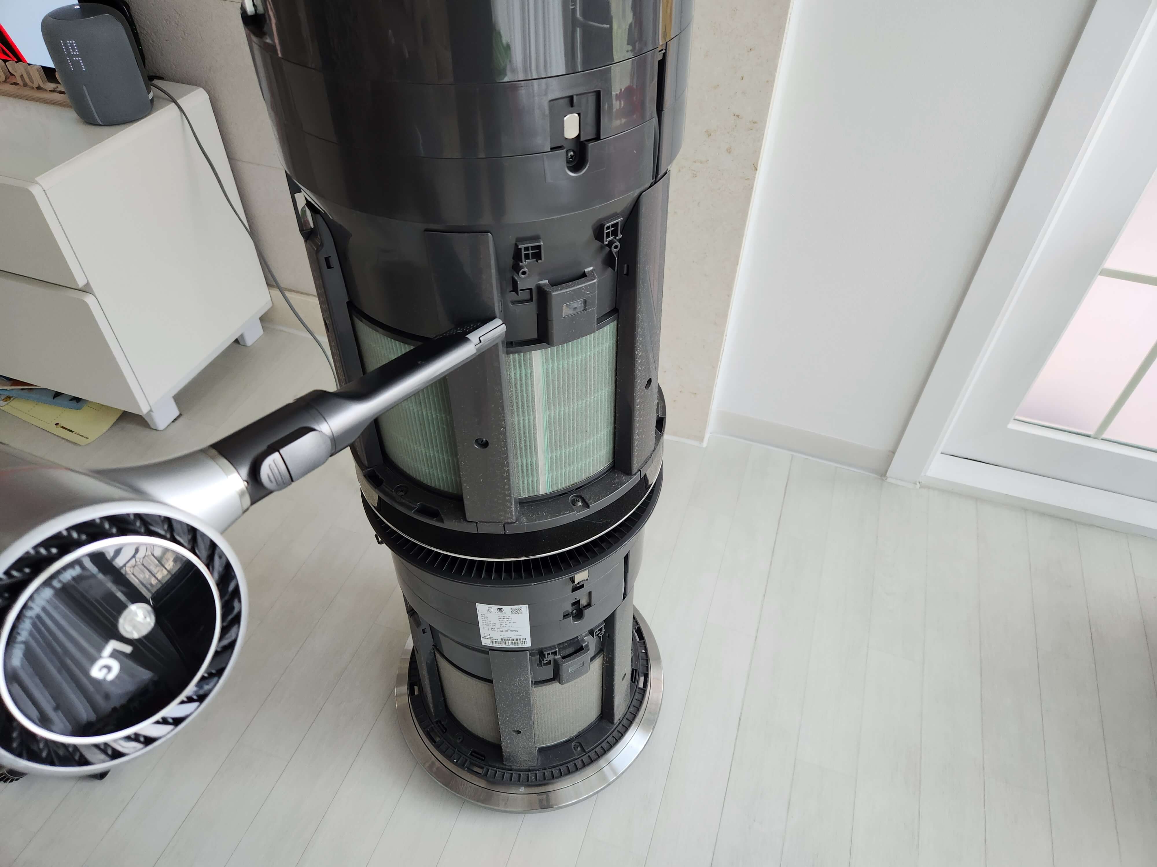 공기청정기 분해, 청소