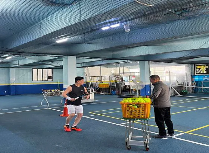 송실내테니스 아카데미