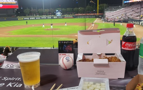 직관 전에 꼭 봐야 할 전국 야구장 간식 맛집 지도