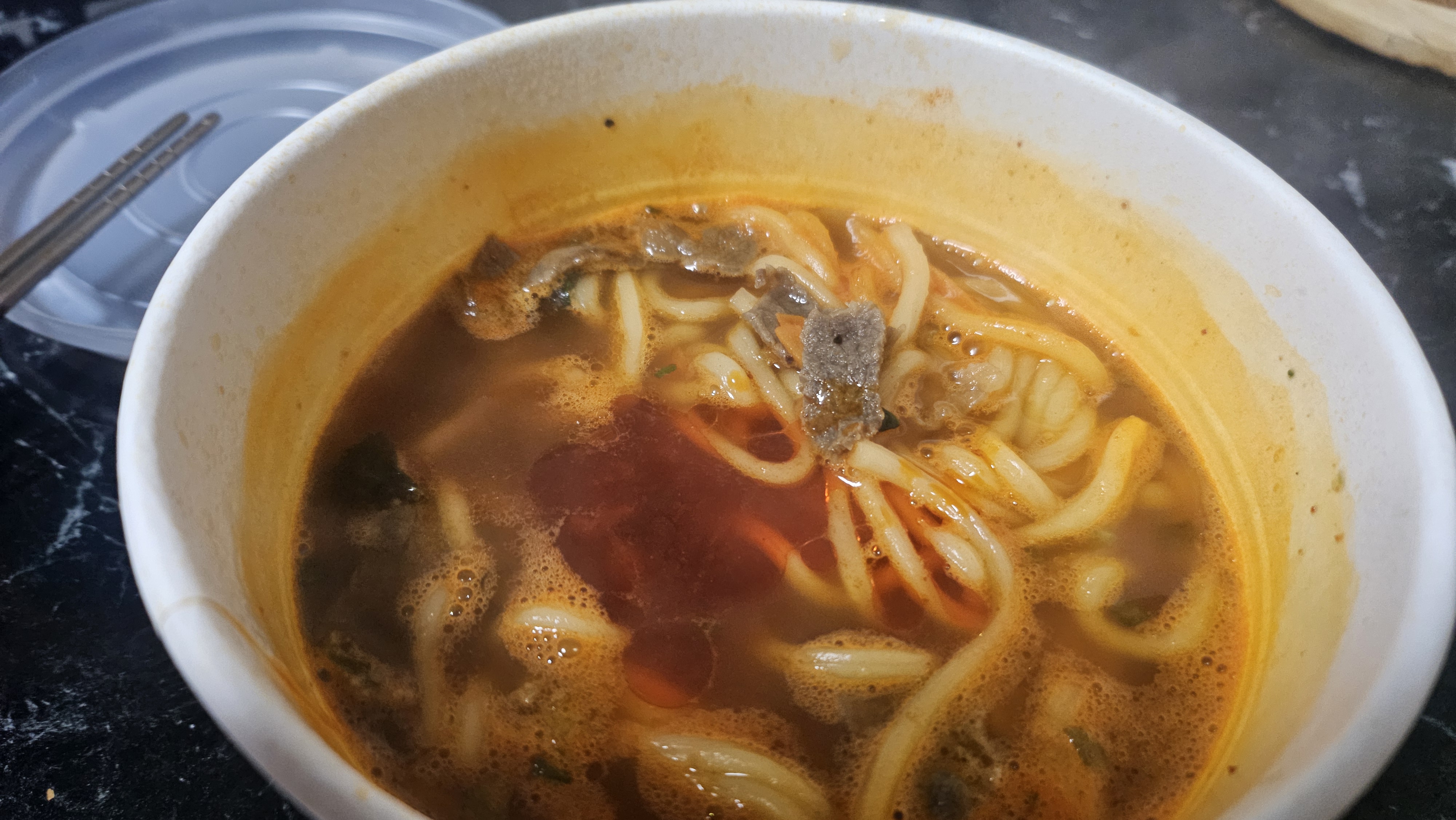 차돌짬뽕 컵라면 조리 방법