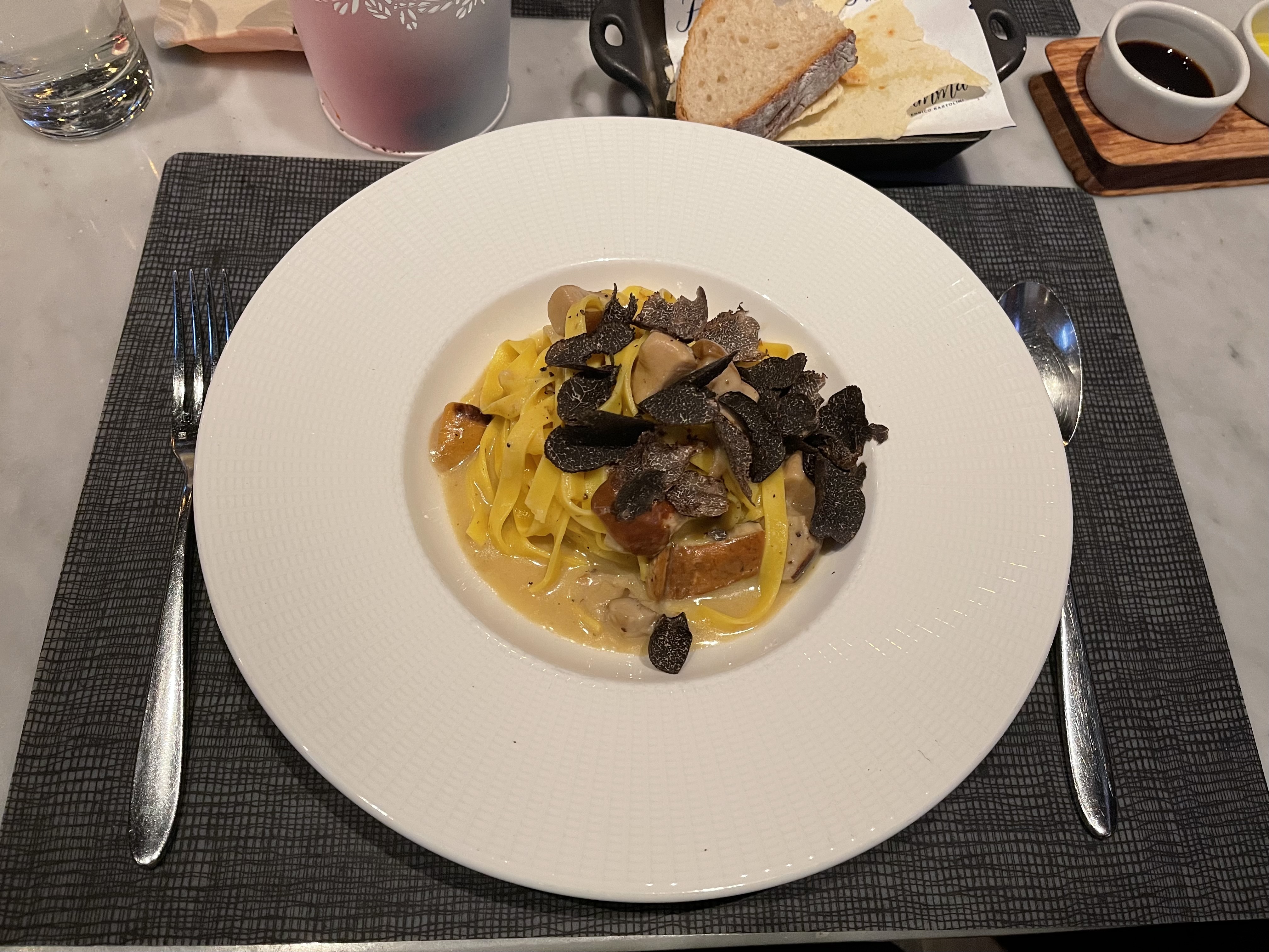 Fiamma By Enrico Bartolini: Tagliatelle Ai Funghi Porchini e Tartufo