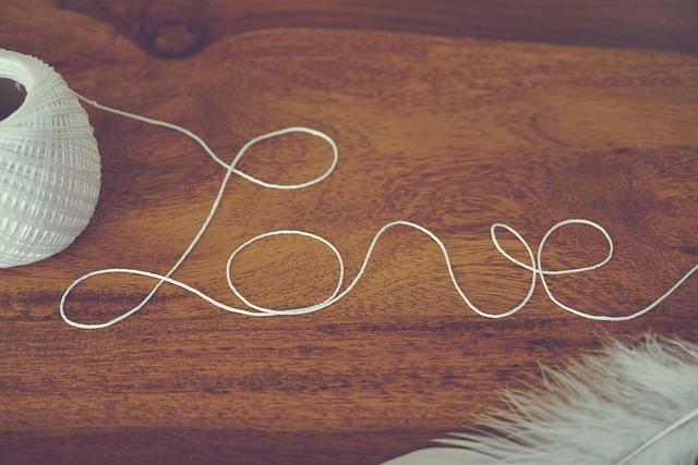 감성을 자극하는 로맨스 love