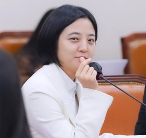 류호정 국회의원 프로필 나이 고향 학력 재산 정의당 경력