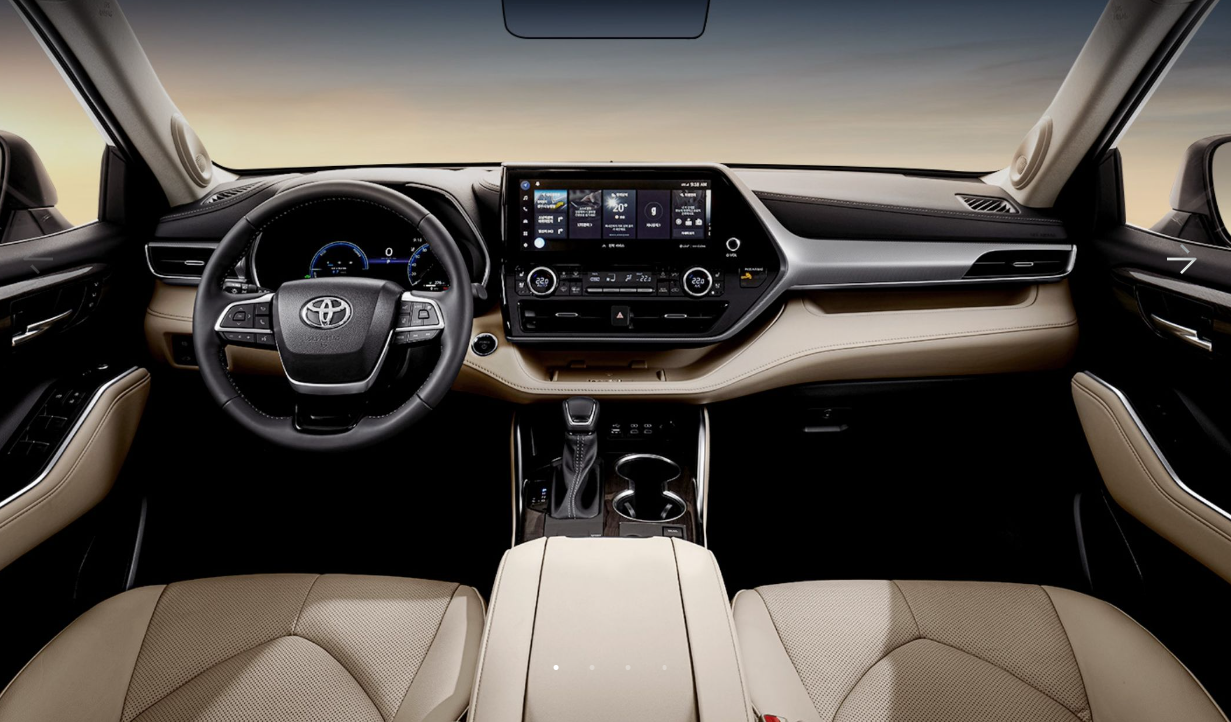 토요타 하이랜더 인테리어 디자인